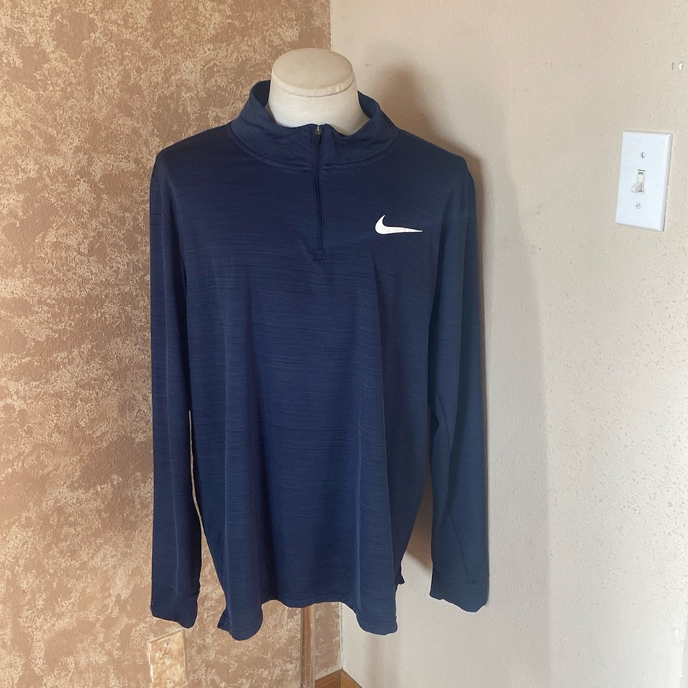 Nike long sleeve pullover.  XXL.  Great condition.